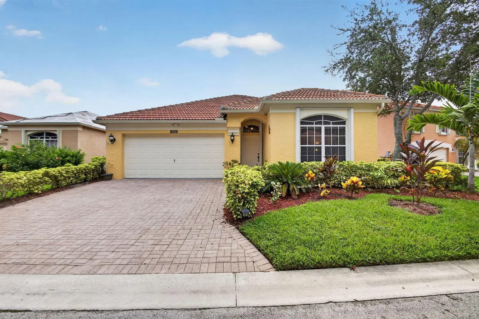 4 bedroom 2 bath Residential for sale at 8058 Via Hacienda, Riviera Beach FL 33418