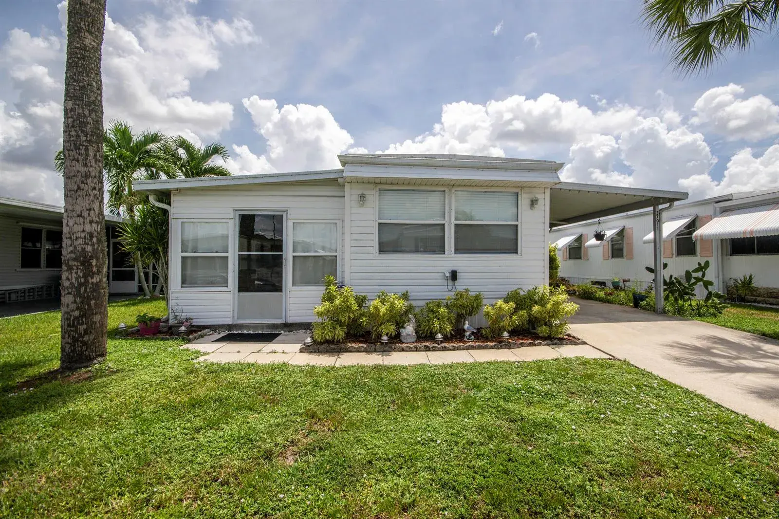 2 bedroom 1 bath Residential for sale at 37011 Exuma Bay, Boynton Beach FL 33436