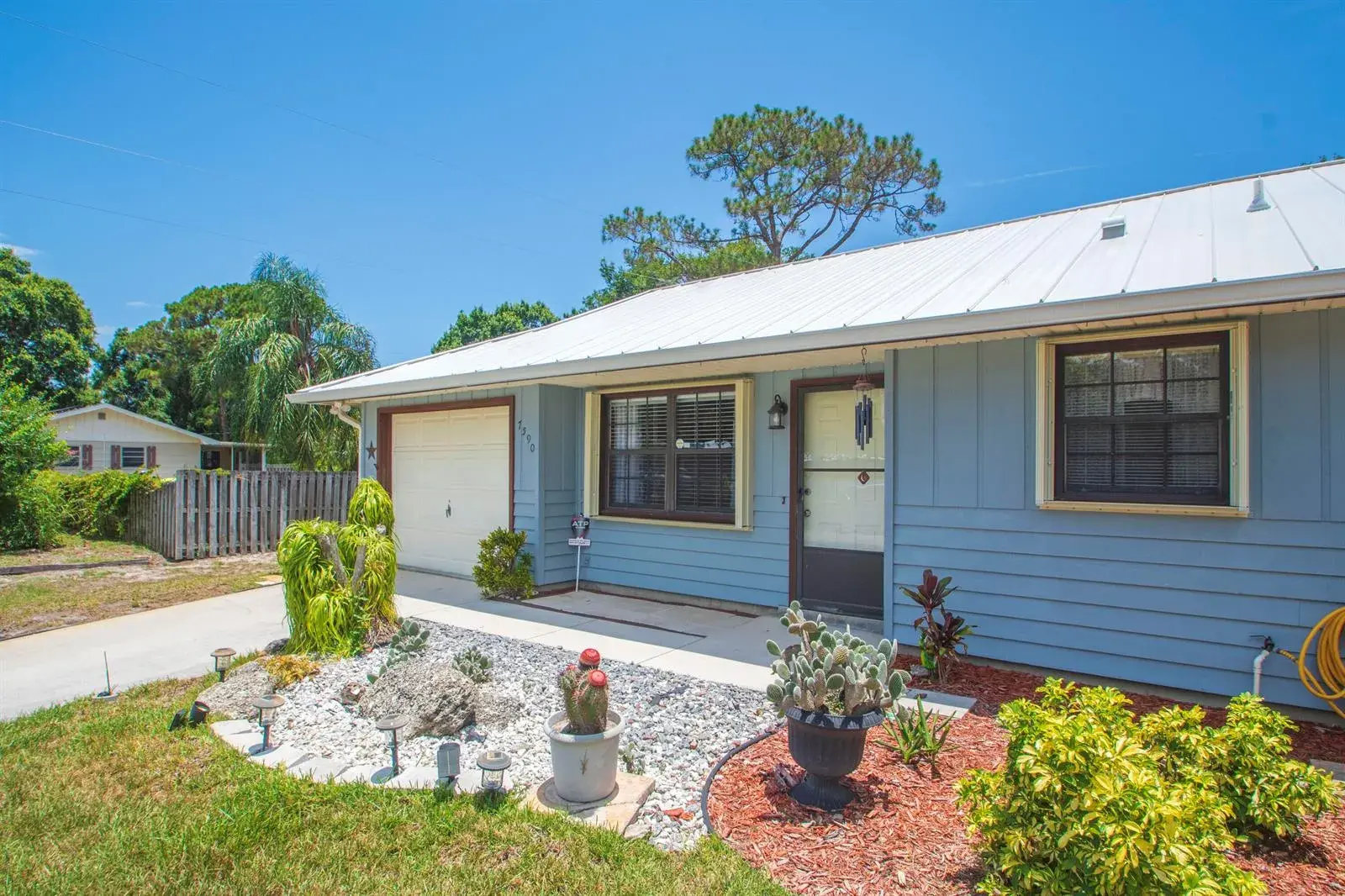 2 bedroom 2 bath Residential for sale at 7590 58TH Court, Vero Beach FL 32967