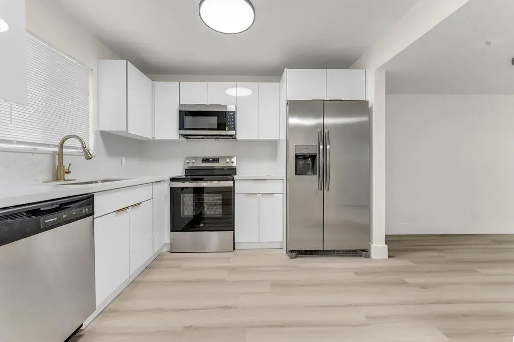 3 bedroom 2 bath Residential for sale at 2701 N 34TH Avenue # 1D, Hollywood FL 33021