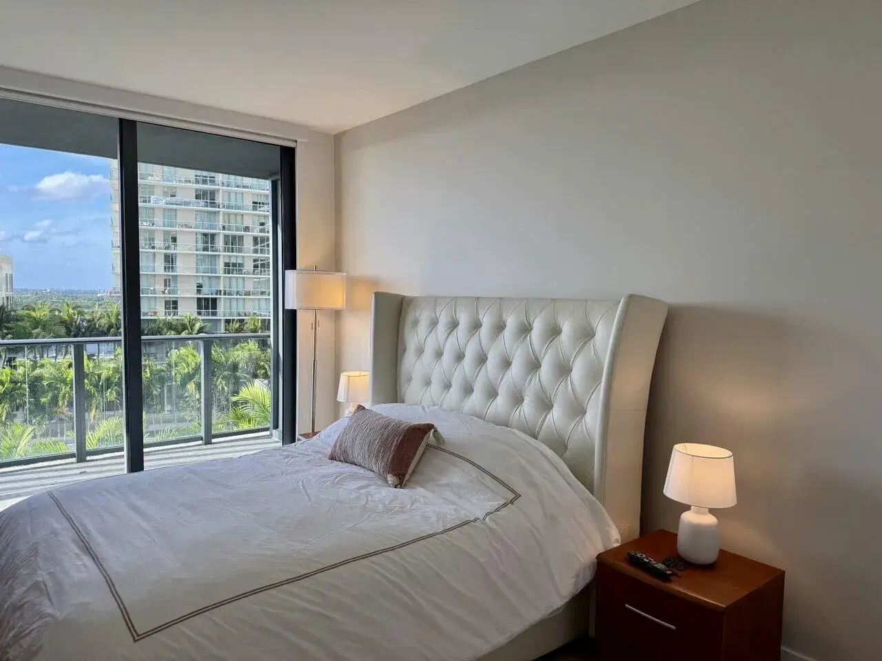121 NE 34th Street # 1116, Miami FL 33137