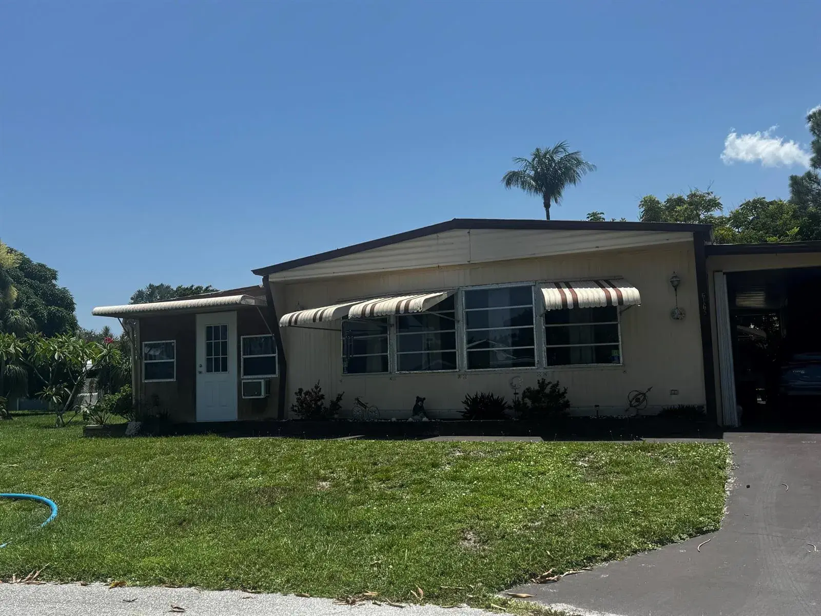 6165 N joshua Lane, Lantana FL 33462