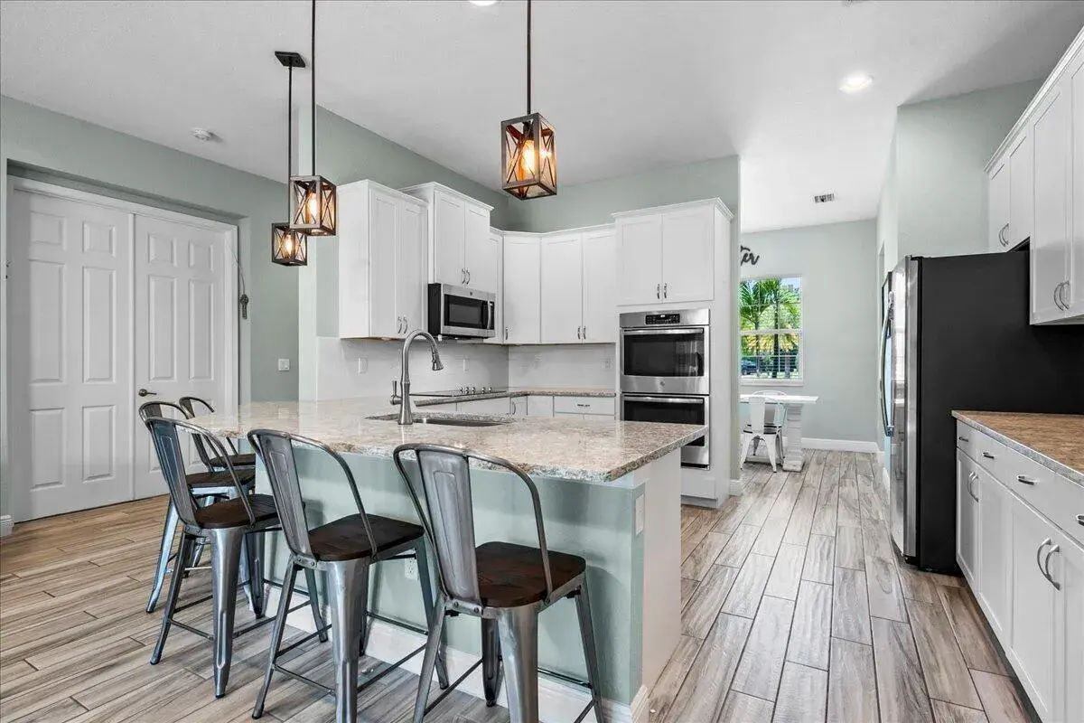 10352 SW FIDDLERS Way, Palm City FL 34990