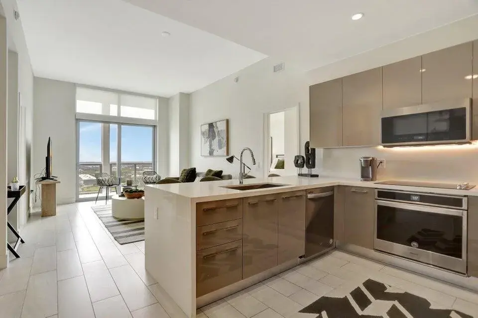 2000 METROPICA Way # 2607, Sunrise FL 33323