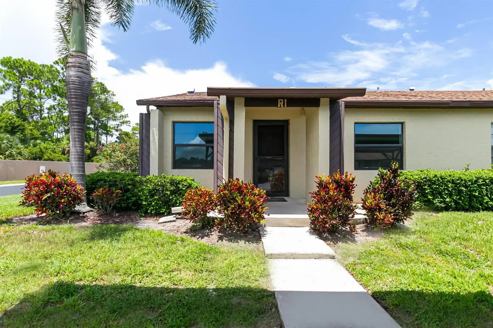 2 bedroom 2 bath Residential for sale at 6036 Indrio Road # 1, Fort Pierce FL 34951