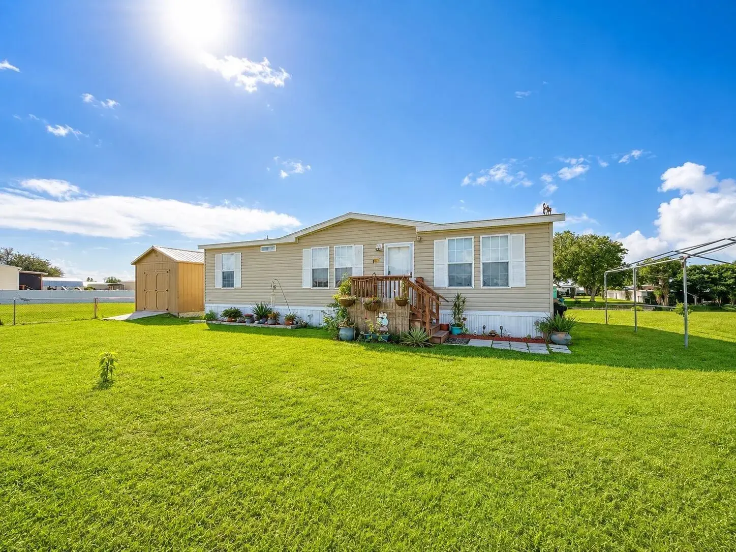3 bedroom 2 bath Residential for sale at 1059 Orange Lp, Okeechobee FL 34974