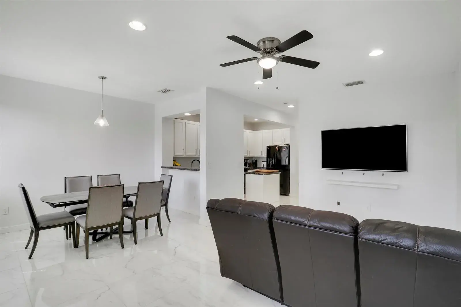 880 Millbrae Court # 3, West Palm Beach FL 33401