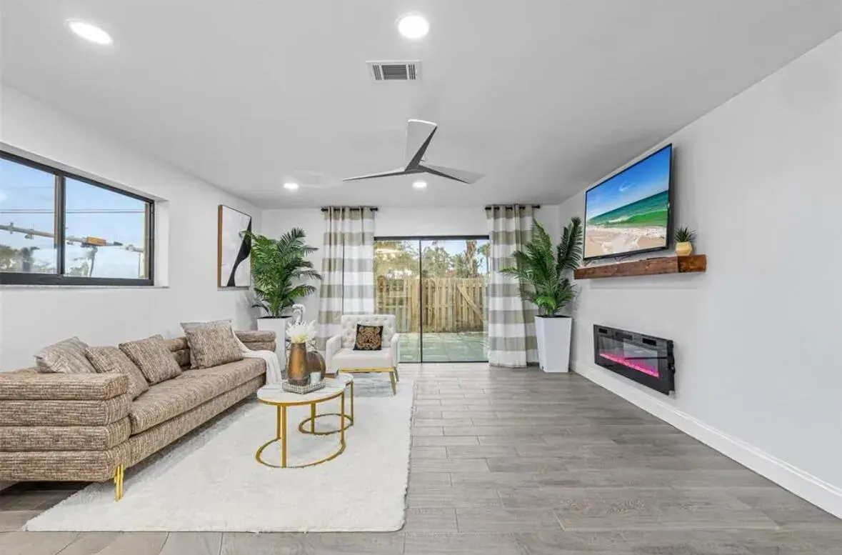4225 N HIGHWAY A1A # 17, Fort Pierce FL 34949