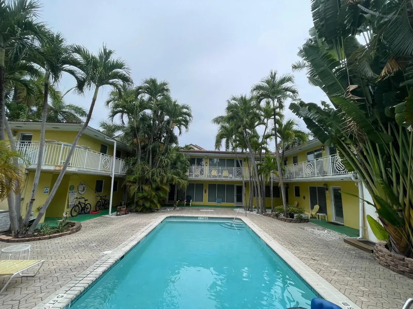 1 bedroom Residential Lease for rent at 77 HENDRICKS Isle # 3, Fort Lauderdale FL 33301