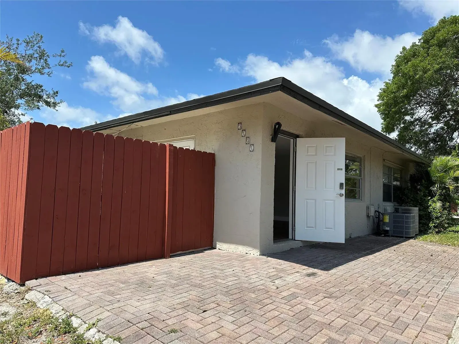 1 bedroom 1 bath Residential for sale at 3101 NW 3RD Avenue # 126, Pompano Beach FL 33064