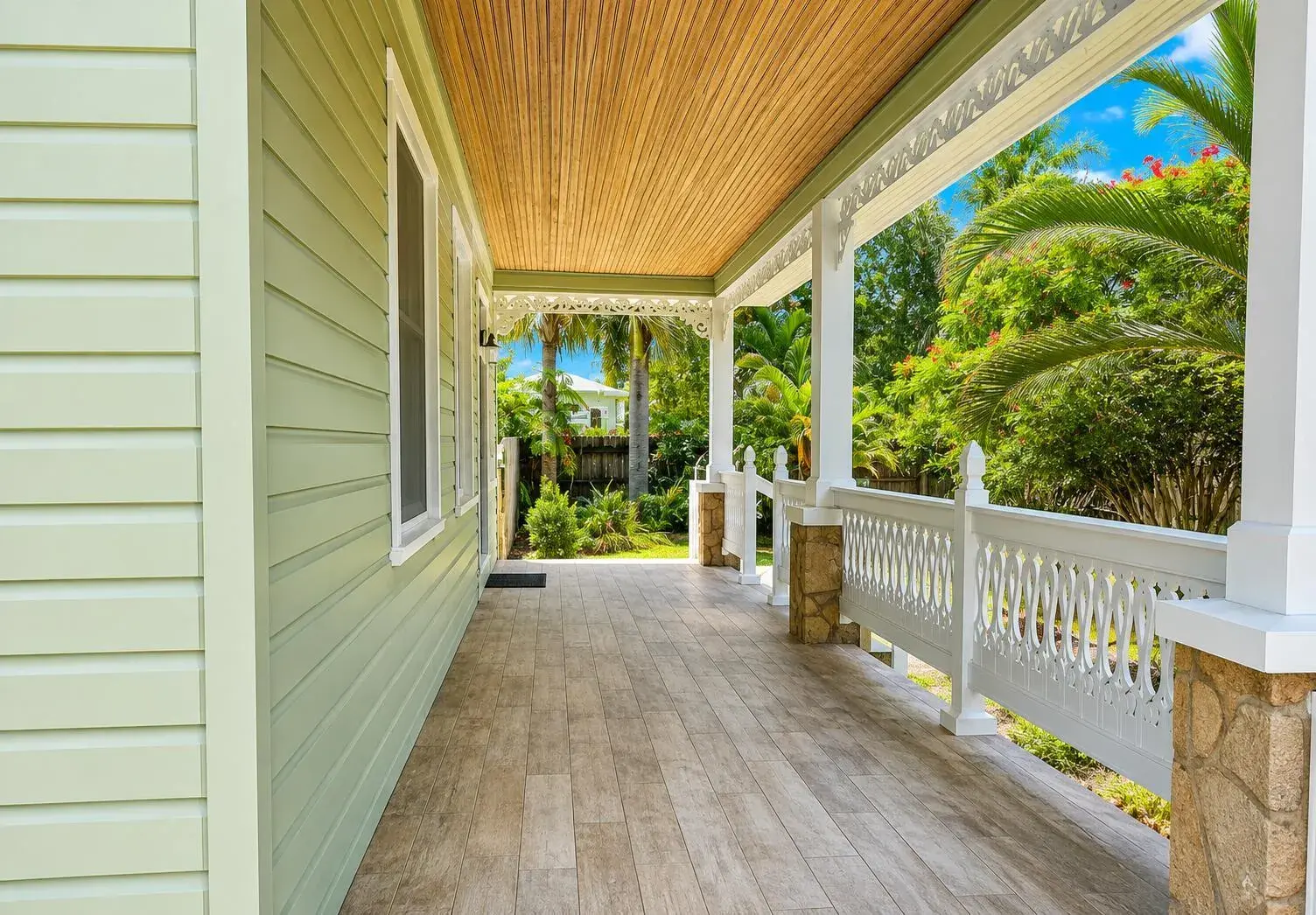 1424 S PALMWAY, FL 33460