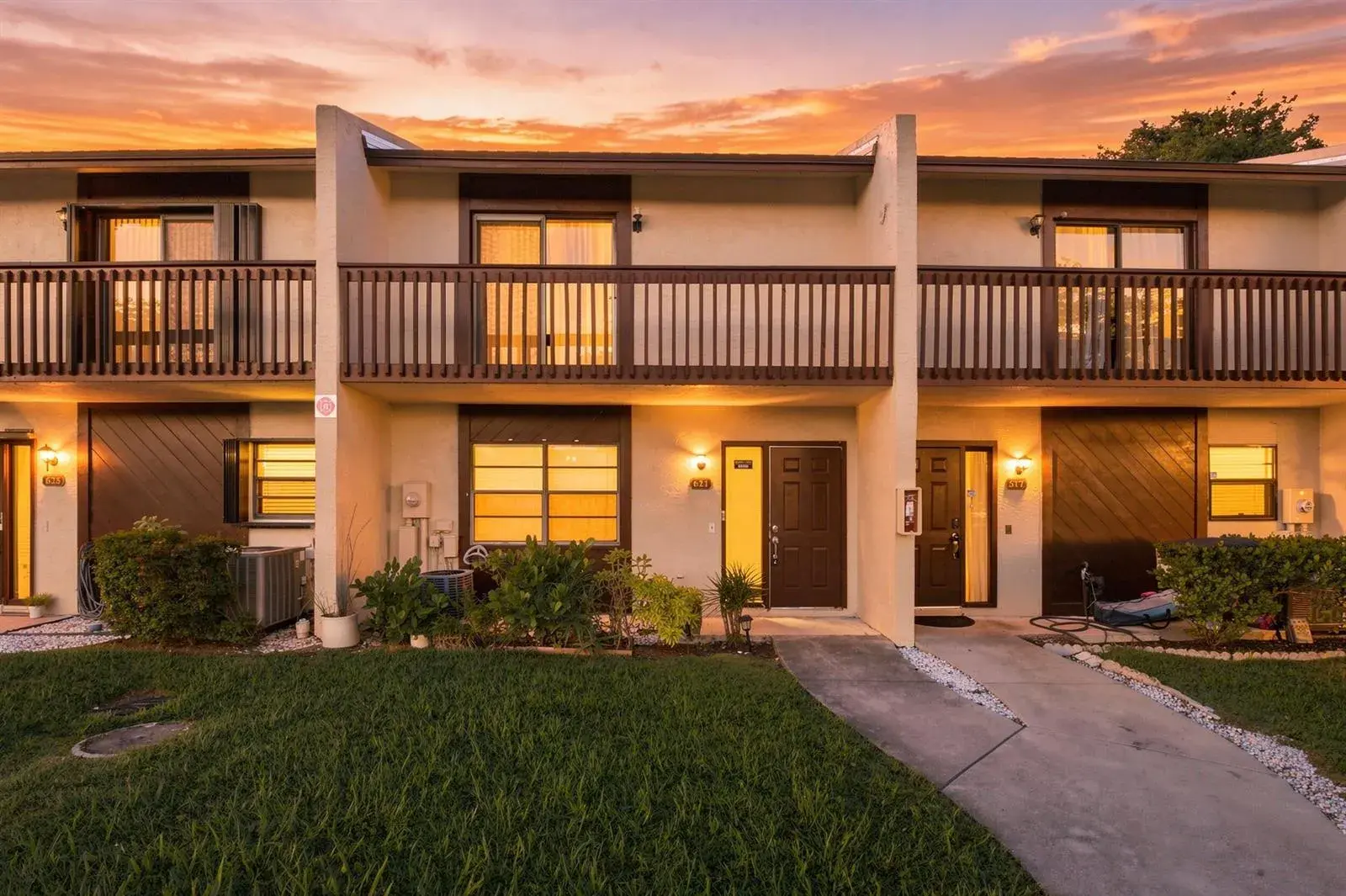 2 bedroom 2 bath Residential for sale at 621 NW 47th Street, Deerfield Beach FL 33064
