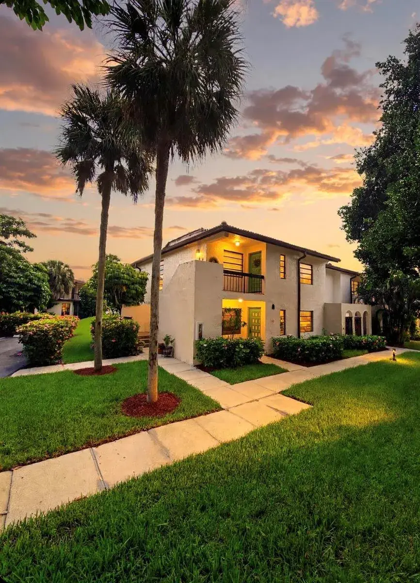 2 bedroom 2 bath Residential for sale at 21785 Cypress Drive # 46B, Boca Raton FL 33433