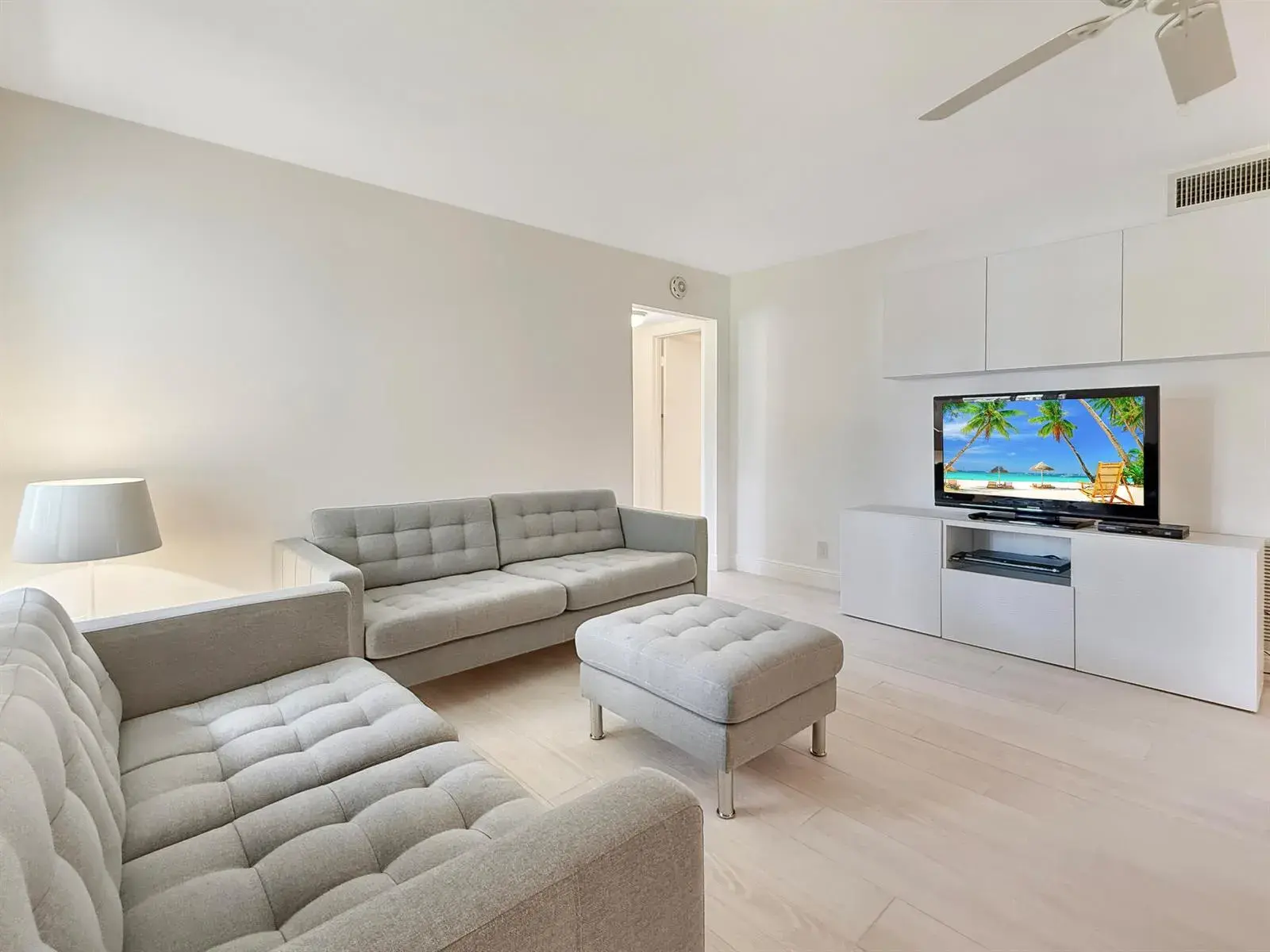 235 PINE HOV Circle # 2, FL 33463