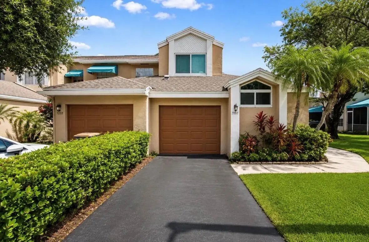 3 bedroom 2 bath Residential for sale at 7057 WOODMONT Way # 7057, Tamarac FL 33321