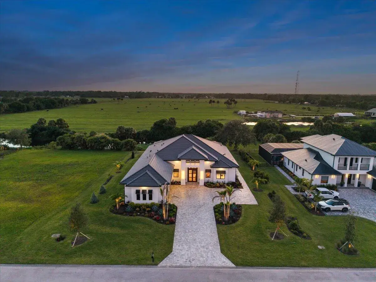 1023 W POLO GROUNDS Drive, Vero Beach FL 32966