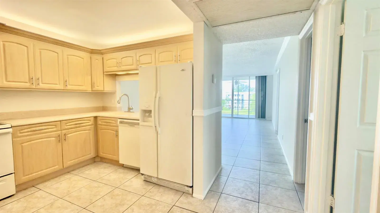9311 ORANGE GROVE Drive # 402, Davie FL 33324