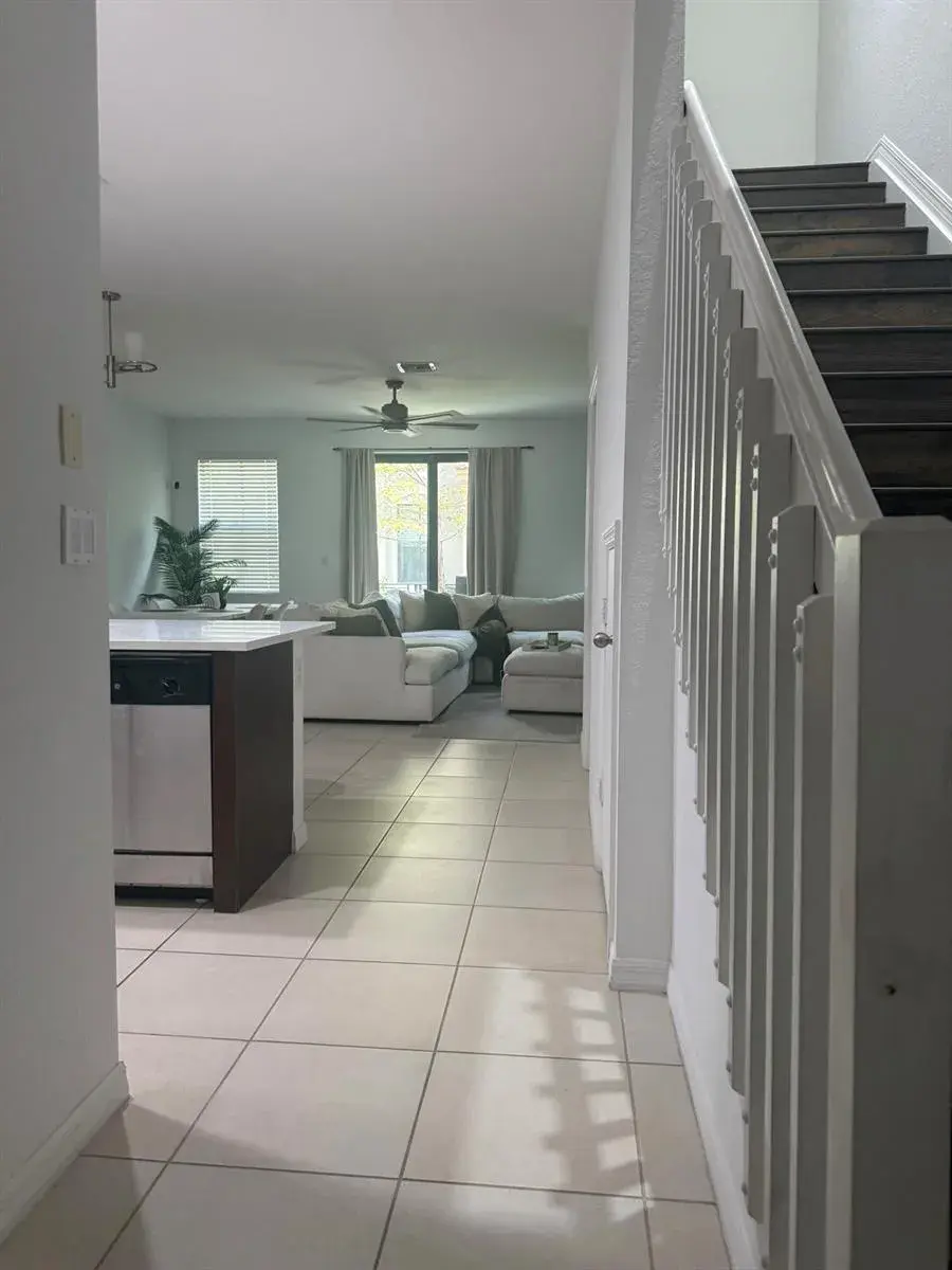 1091 NW 33RD Street, Pompano Beach FL 33064