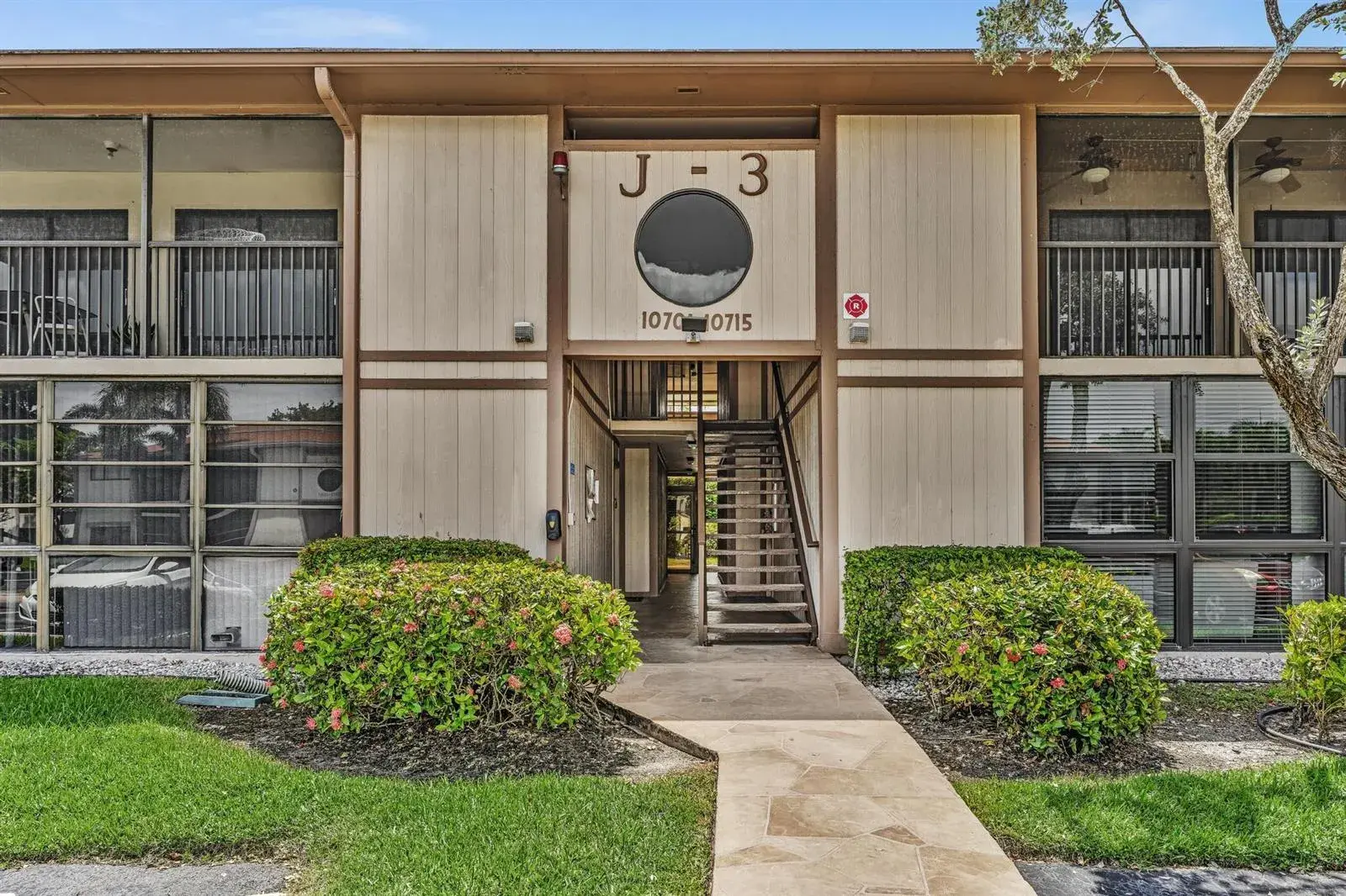 2 bedroom 2 bath Residential for sale at 10701 W CLAIRMONT Circle # 109, Tamarac FL 33321