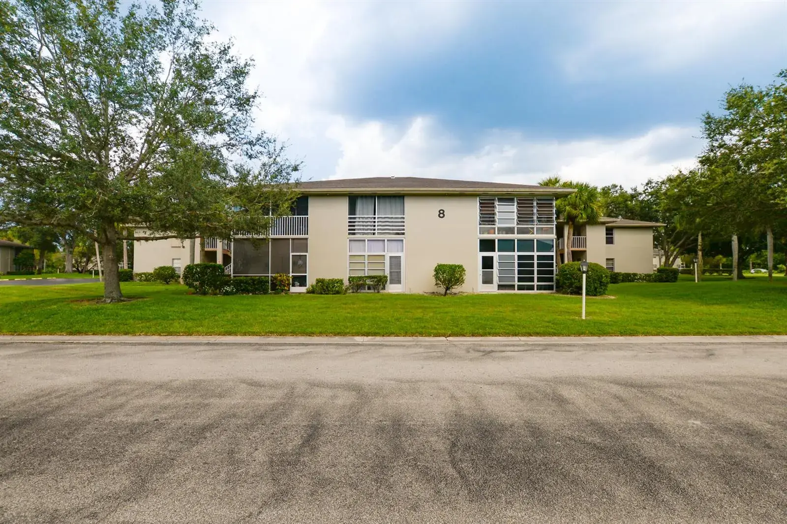 8 Lake Vista Trail, Port St. Lucie FL 34952