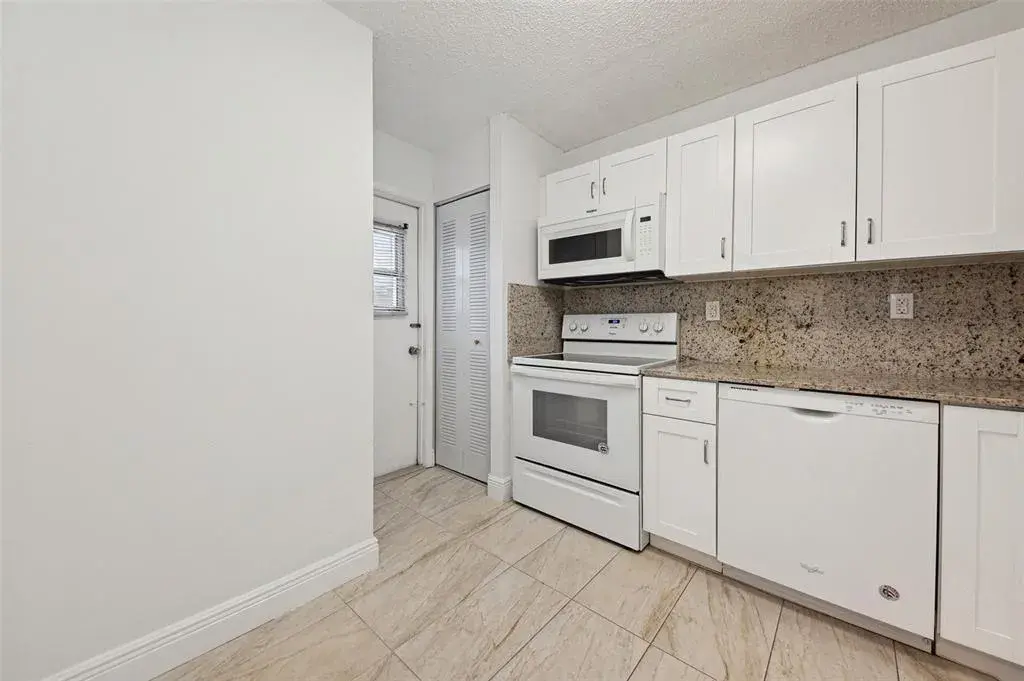 4501 NE 21ST # 109, Fort Lauderdale FL 33308