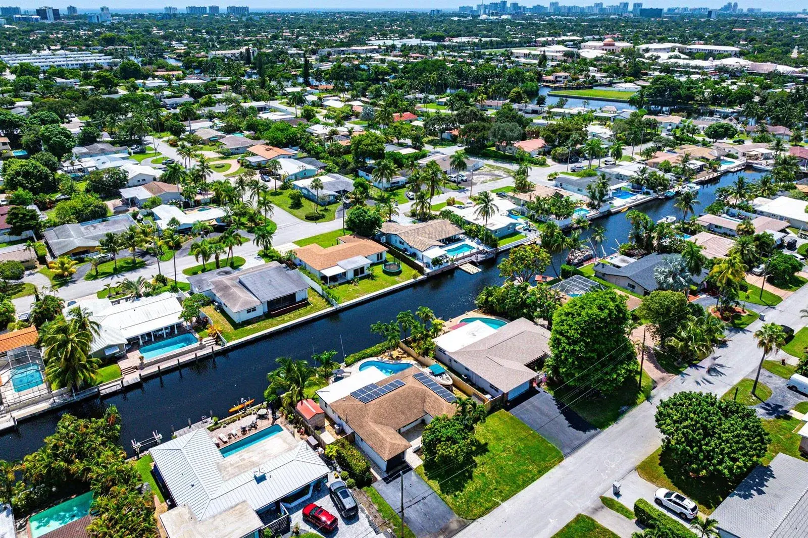 1620 SW 4TH Avenue, Pompano Beach FL 33060