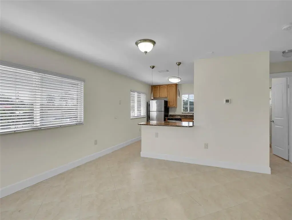 410 SW 15TH Street # 207, Pompano Beach FL 33060