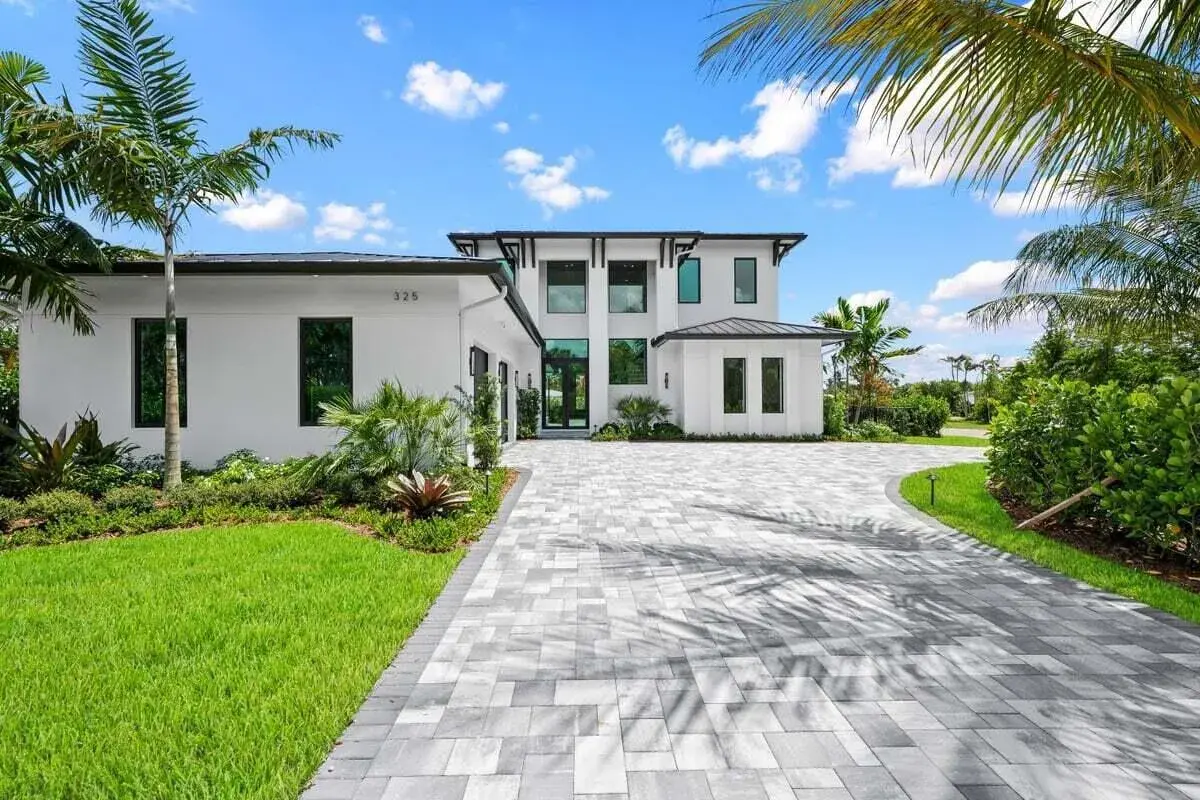 5 bedroom 5 bath Residential for sale at 325 W Riverside Drive, Jupiter FL 33469