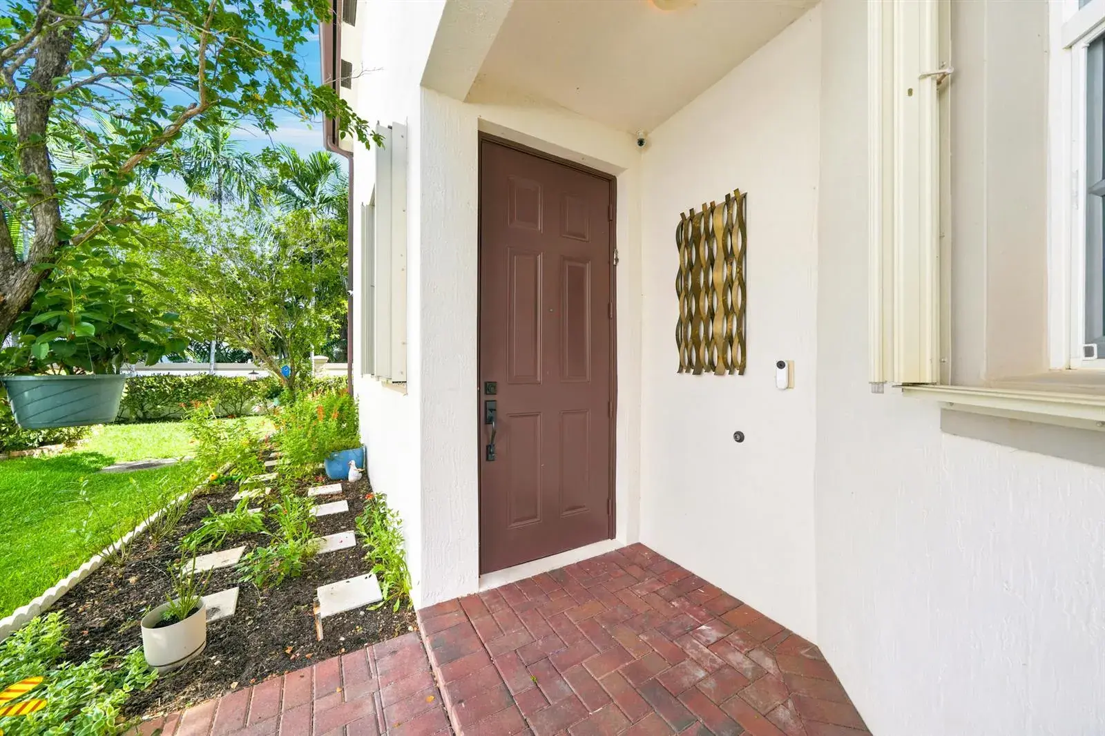 9747 Darlington Place, Cooper City FL 33328