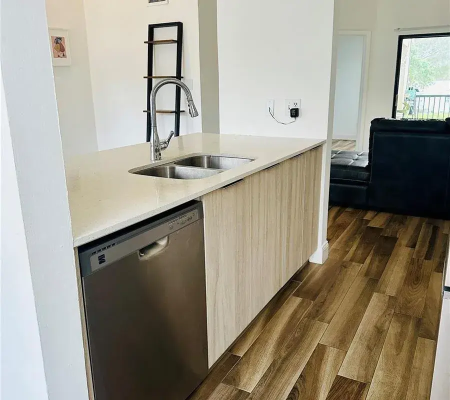 8142 NW 17th Manor, Plantation FL 33322