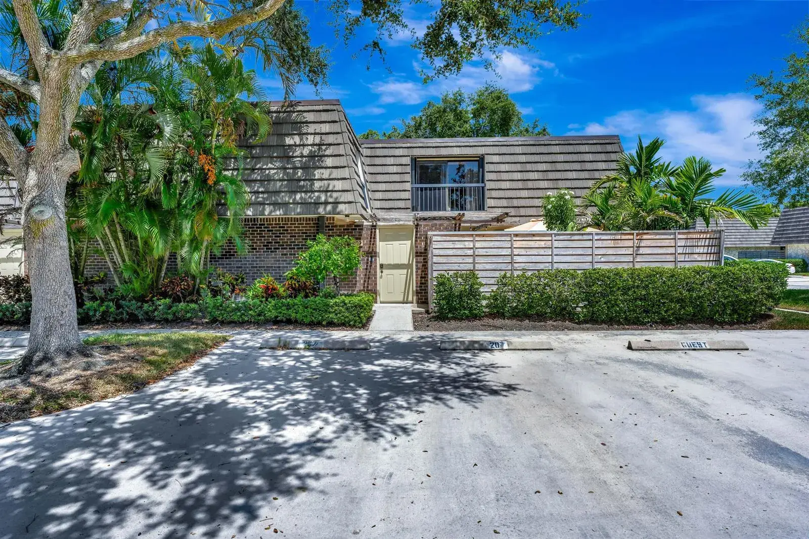 207 2nd Terrace, Palm Beach Gardens FL 33418