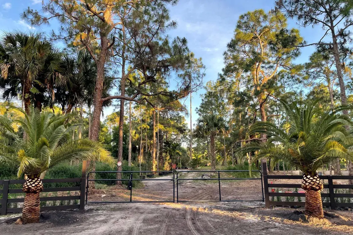 Xxx Stallion Drive W, FL 33470
