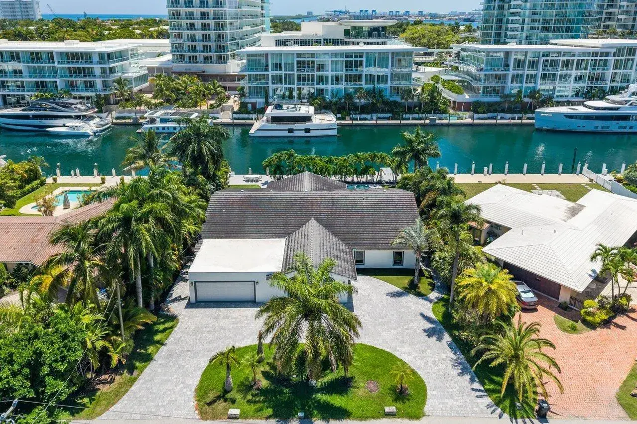 4 bedroom 4 bath Residential Lease for rent at 2540 MERCEDES Drive, Fort Lauderdale FL 33316