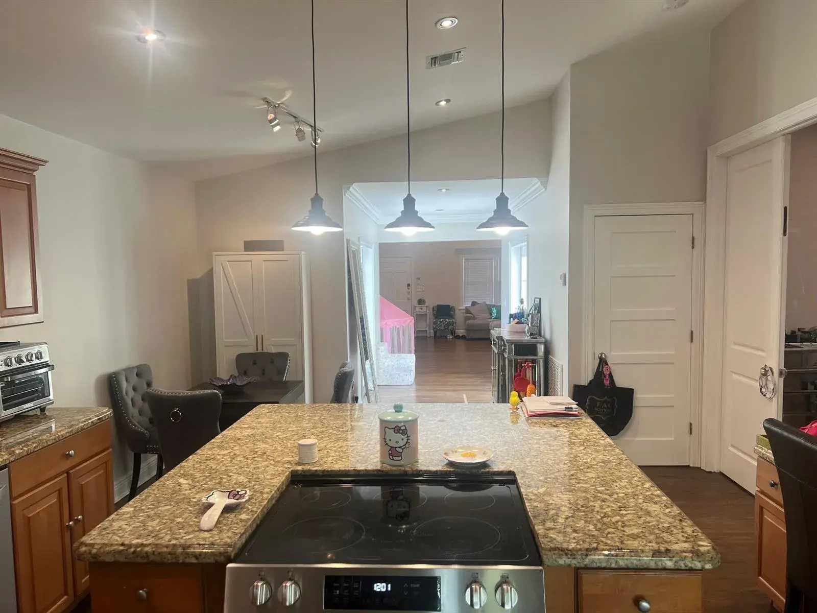 405 NE 12th Avenue, Fort Lauderdale FL 33301