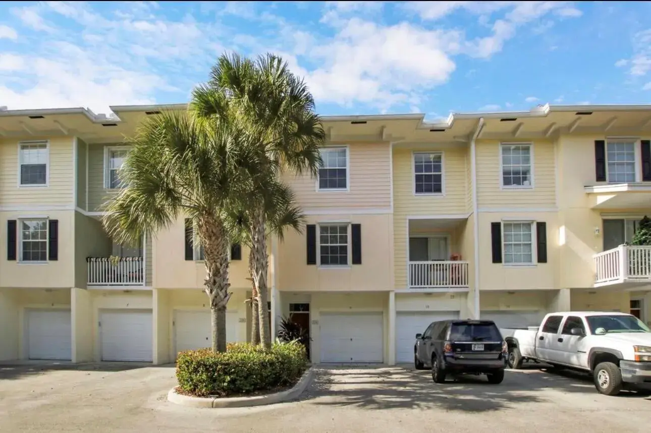 2 bedroom 2 bath Residential for sale at 245 Murcia Drive # 204, Jupiter FL 33458