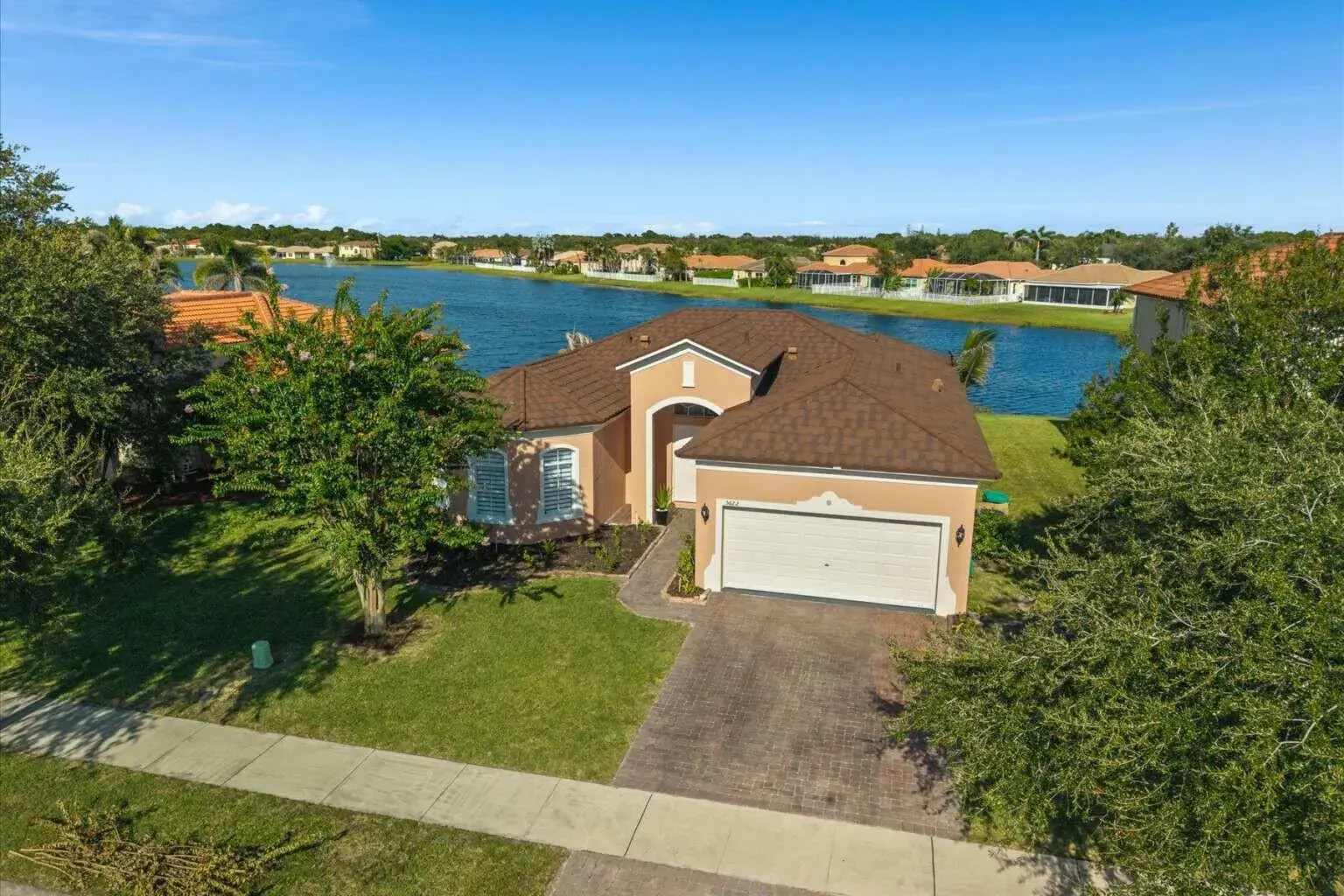 3 bedroom 2 bath Residential for sale at 5622 PLACE LAKE Drive, Fort Pierce FL 34951