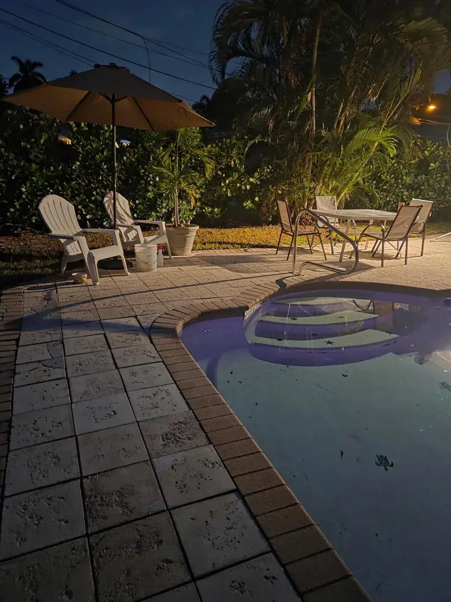 2 bedroom 2 bath Residential for sale at 510 SE 4TH Court, Pompano Beach FL 33060
