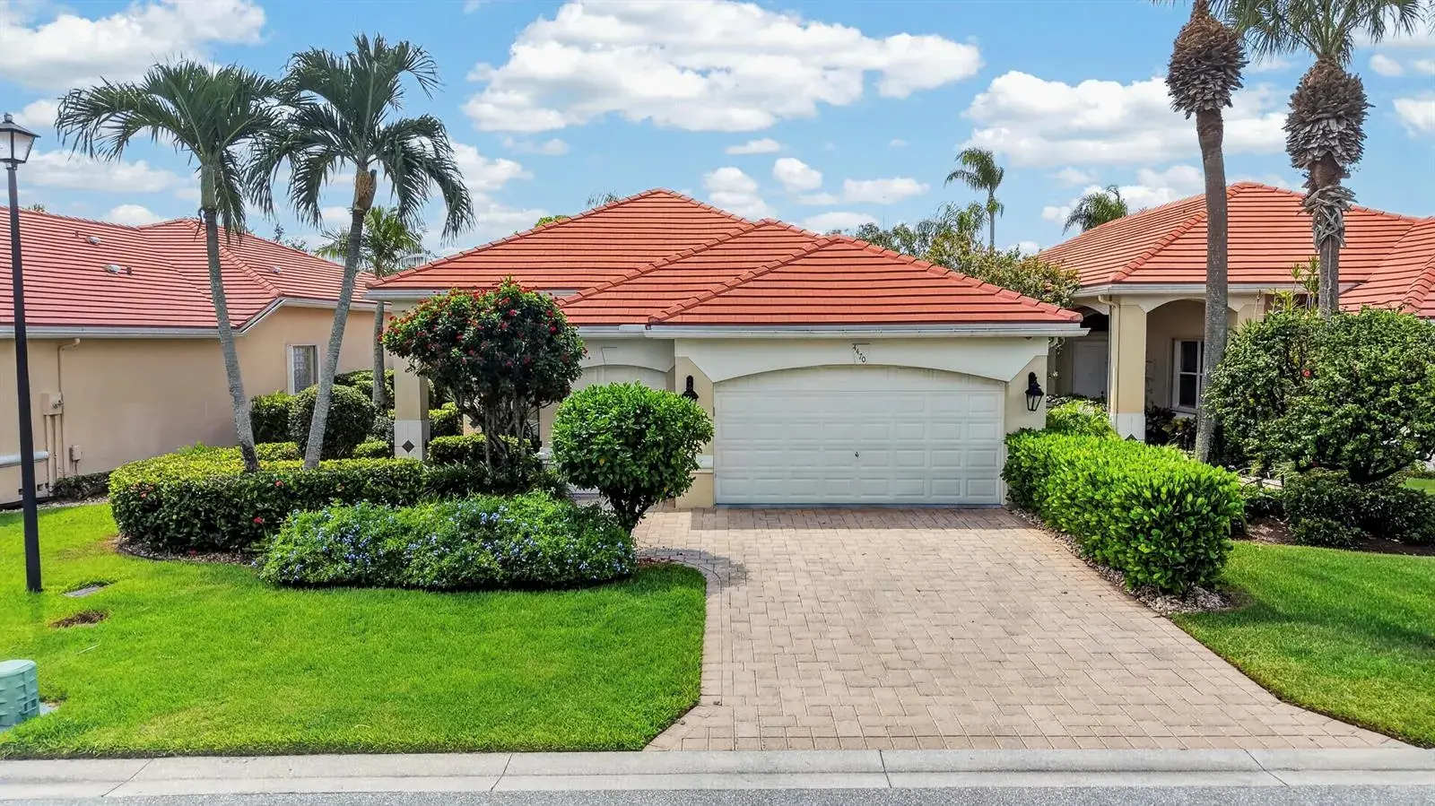 3 bedroom 3 bath Residential for sale at 4470 HAZLETON Lane, Lake Worth FL 33449