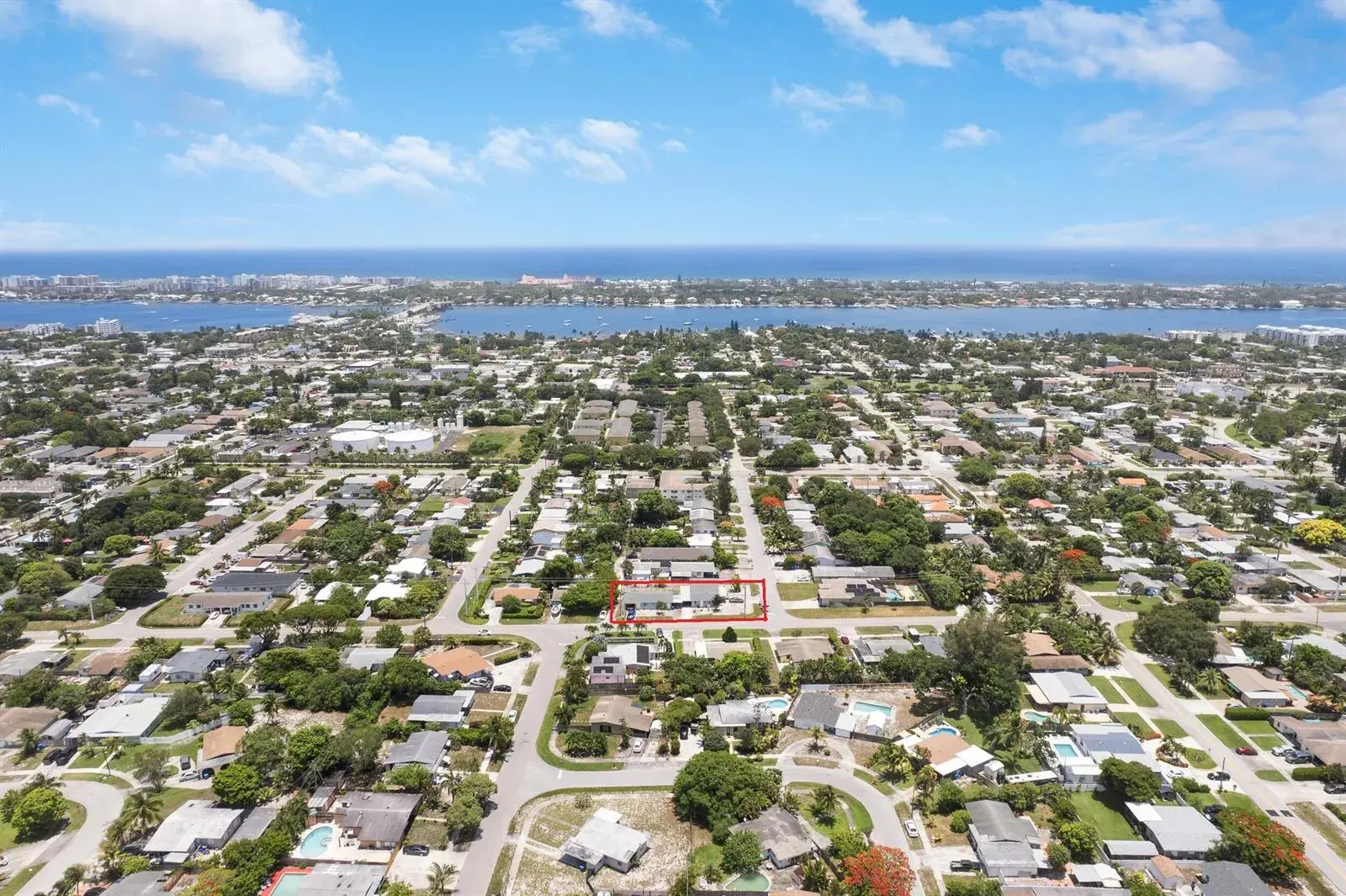 516 S Arnold Avenue, Lantana FL 33462