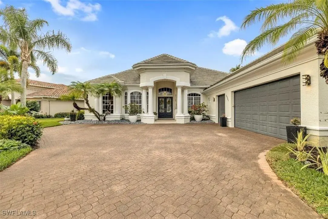 4 bedroom 4 bath Residential for sale at 2721 Olde Cypress Drive, Naples FL 34119
