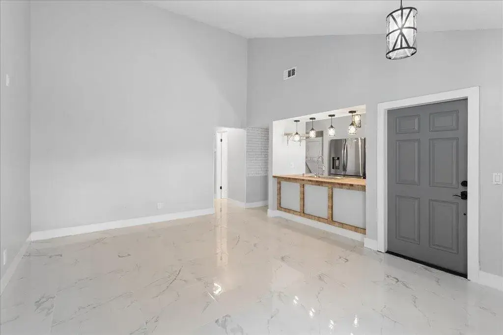 2062 SW 82ND Avenue, Davie FL 33324