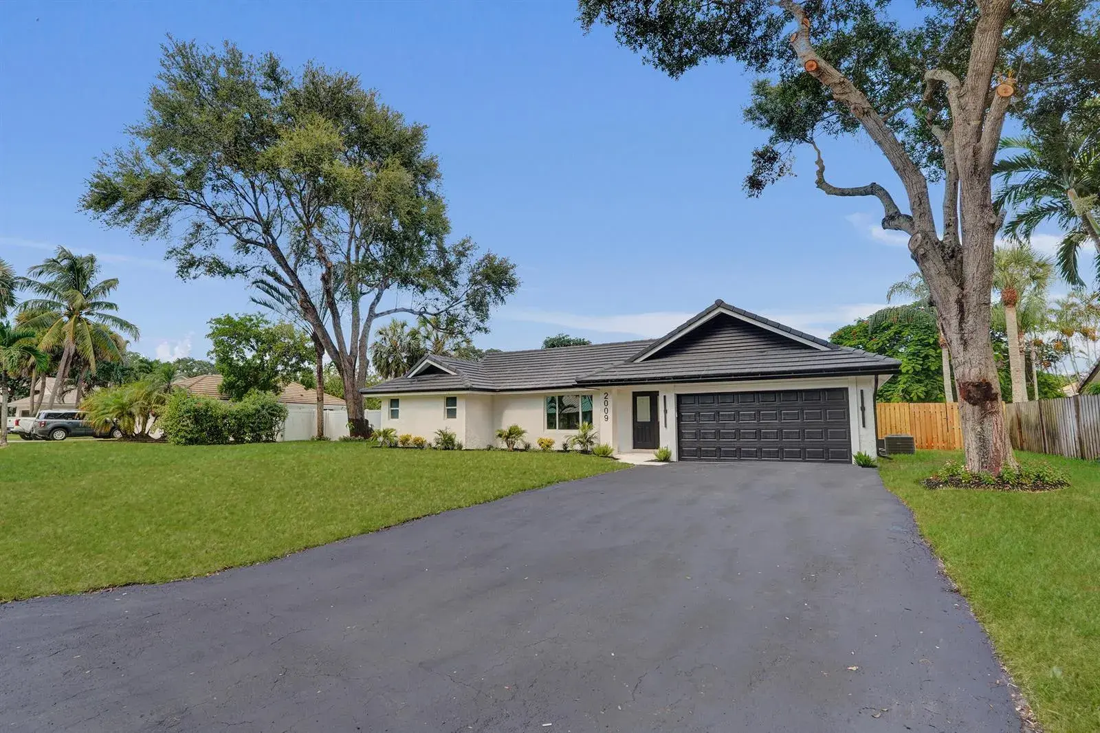 4 bedroom 3 bath Residential for sale at 2009 SW 36TH Avenue, Delray Beach FL 33445