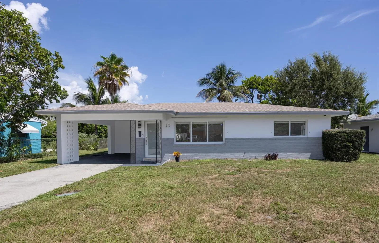 3 bedroom 2 bath Residential for sale at 215 Evergreen Drive, West Palm Beach FL 33403