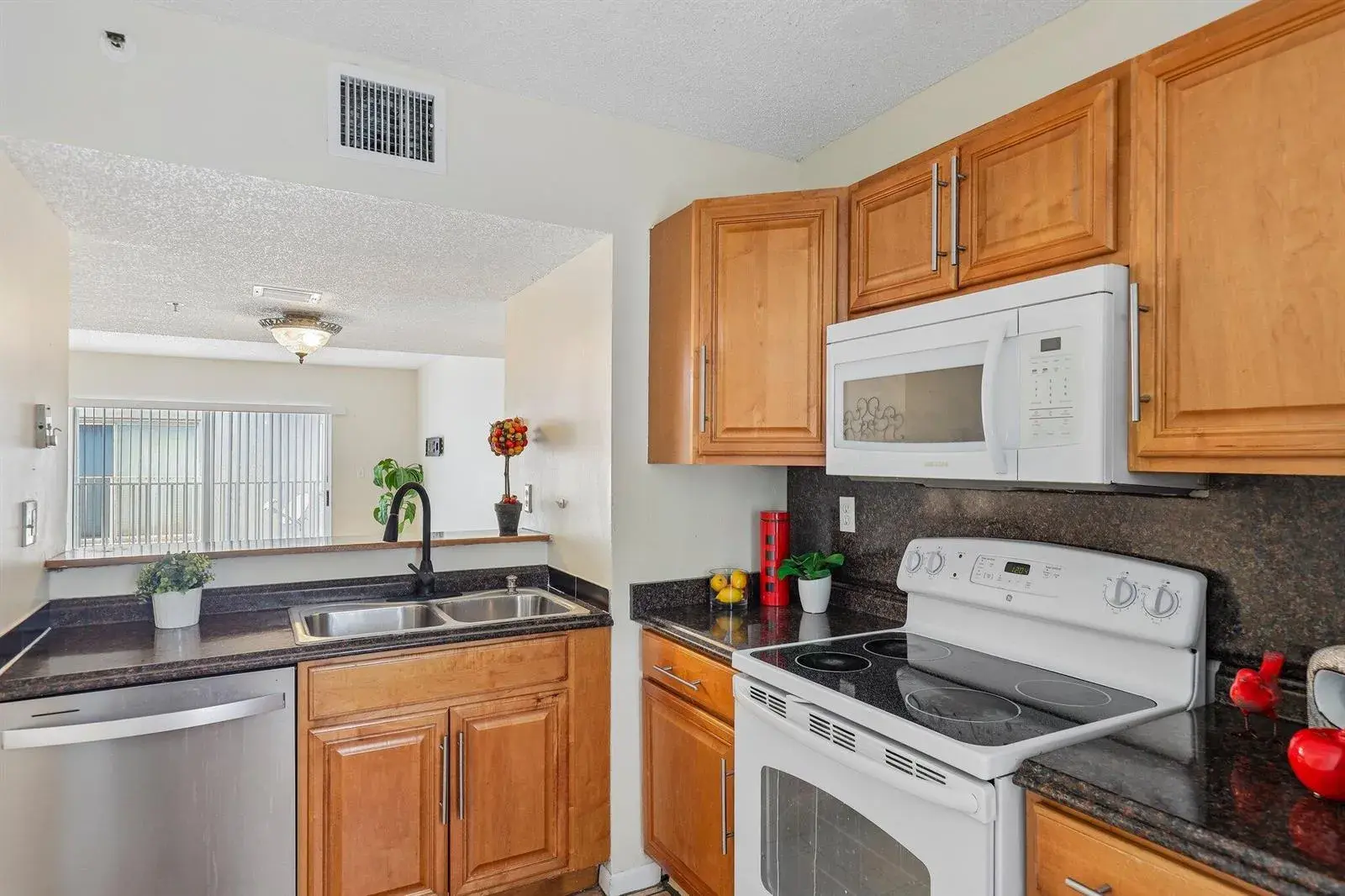 167 RIVIERA Circle, Weston FL 33326