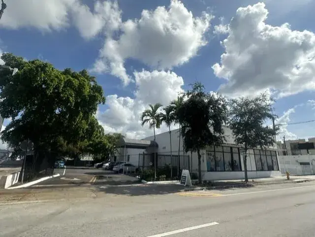 1119 SW 1st Street, Miami FL 33130