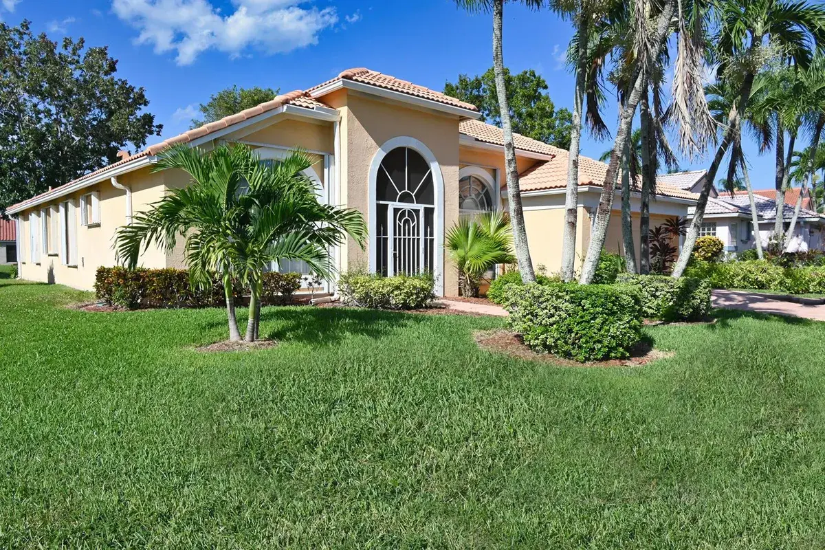 2505 EGRET LAKE Drive, FL 33413