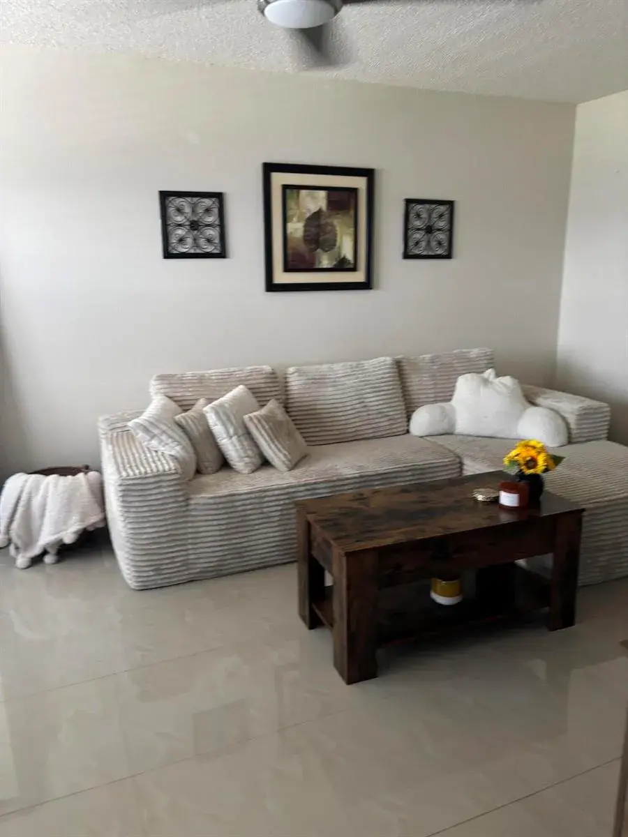 3004 Lincoln A, Boca Raton FL 33434