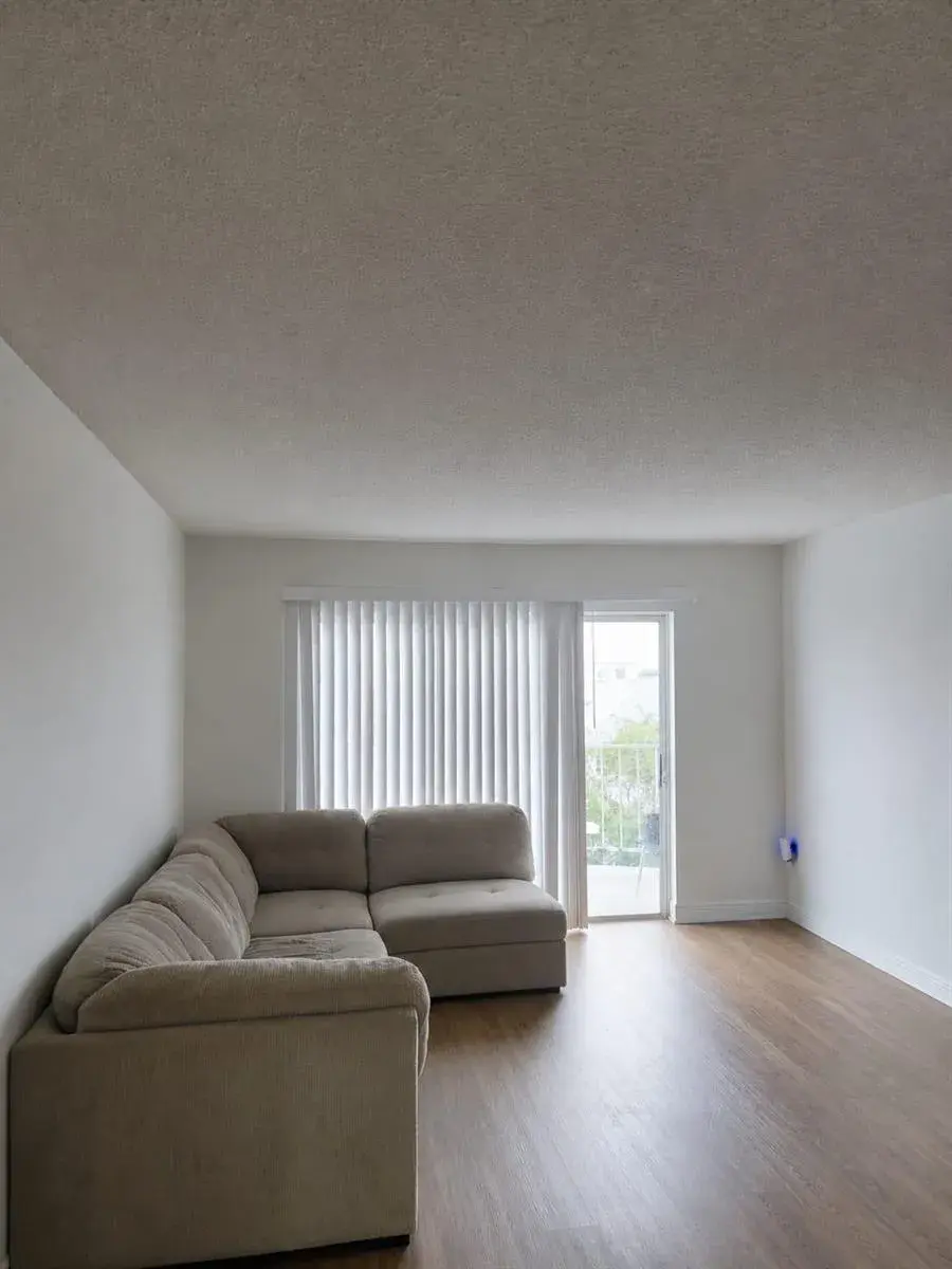 484 NW 165TH ST Street # 609, Miami FL 33169