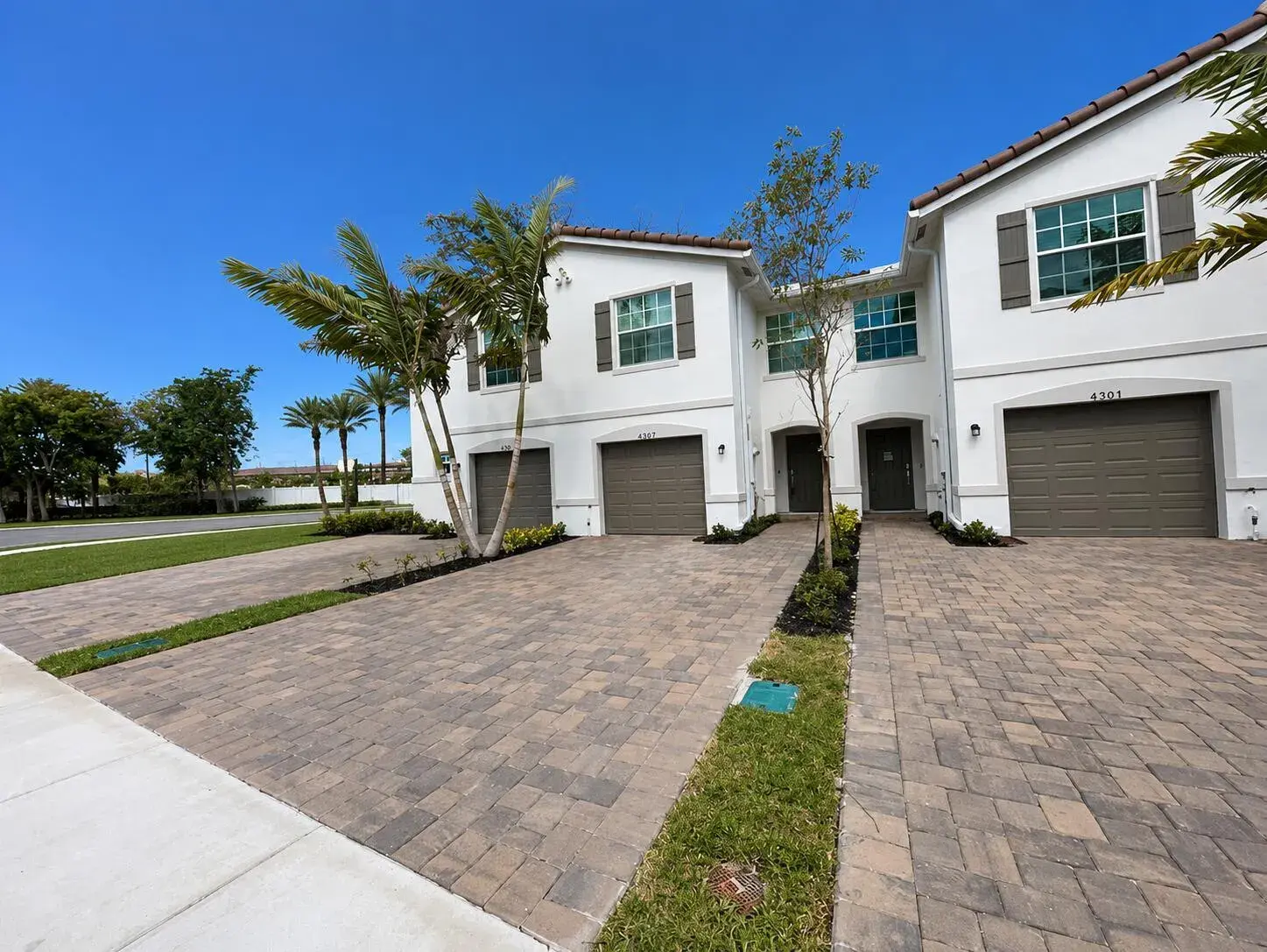 3 bedroom 2 bath Residential for sale at 6907 Broadwater Lane, Lake Worth FL 33467