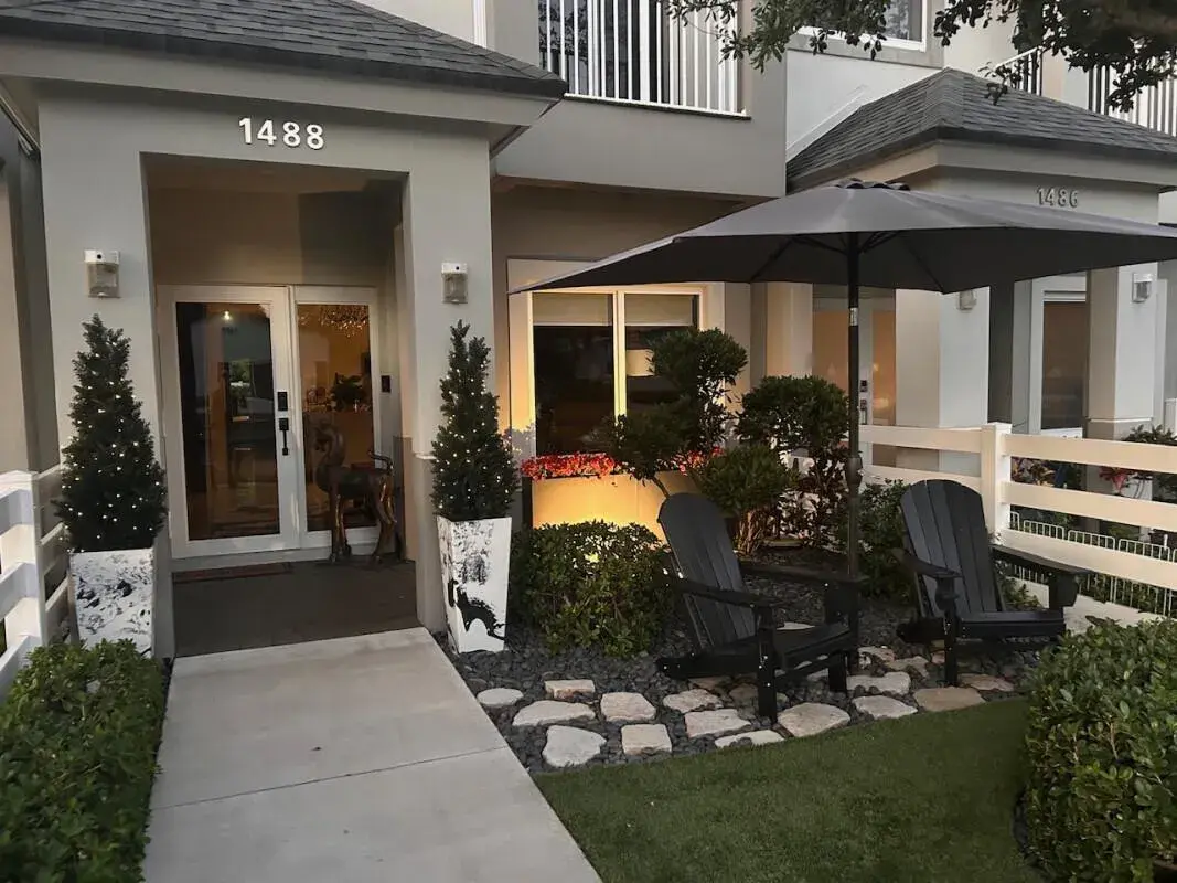 1488 NE 34TH Street, Oakland Park FL 33334
